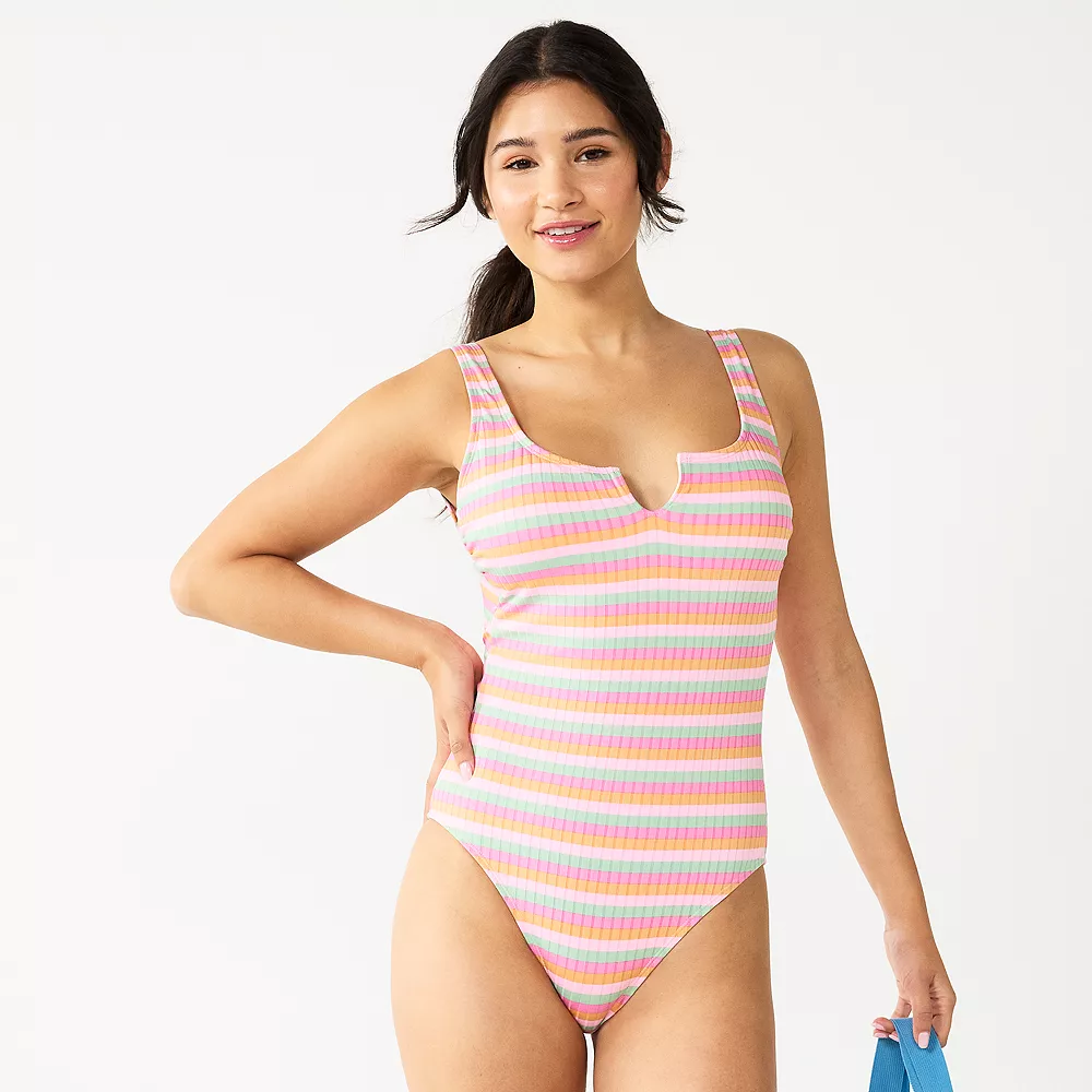Juniors' Ninety-Nine Degrees° Notched One-Piece Swimsuit 3 Juniors' Ninety-Nine Degrees° Notched One-Piece Swimsuit